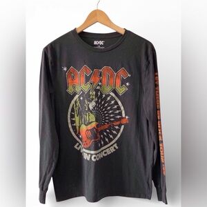 AC/DC “Let There Be Rock” Tour Tee – Vintage Style, Size L